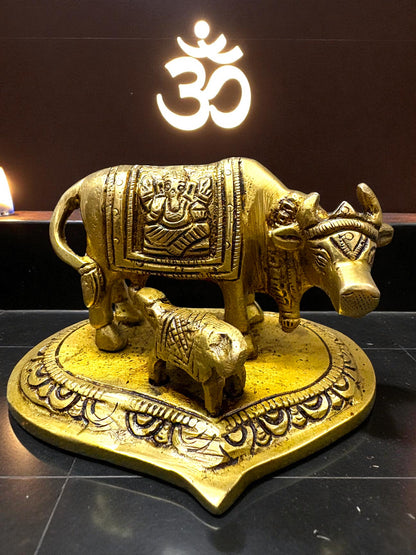 Kamdhenu Cow and Calf '5 Inch' (Pure Marble)